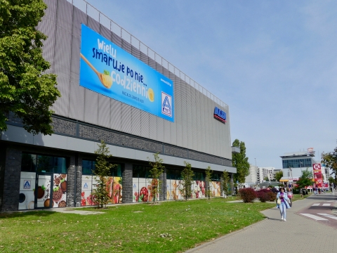 CENTRUM<br/> HANDLOWE <br/>ALEJA KRAKOWSKA WARSZAWA